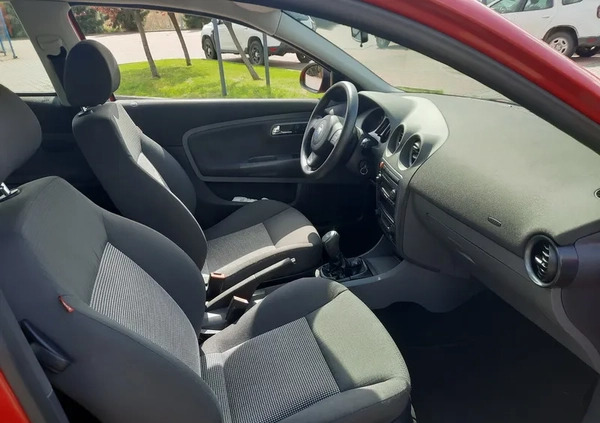 Seat Ibiza cena 6900 przebieg: 141000, rok produkcji 2006 z Sułkowice małe 121